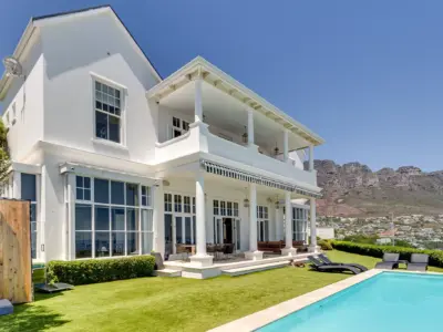 43 White Cliffs