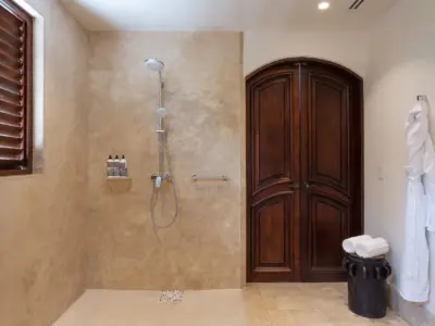 Casa La Vida Room 5 Bathroom 2