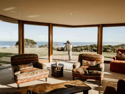 Sand castle 270 degree lounge