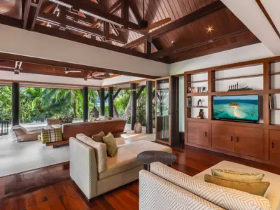 30 Villa Analaya Kamala Beach Phuket Library