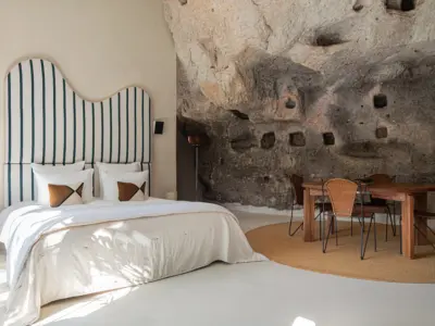 ICONIC HOUSE Baux 01 HD