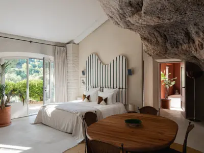 ICONIC HOUSE Baux 02 HD