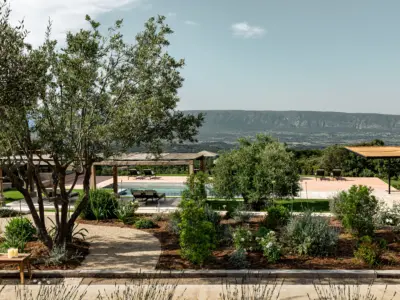 Iconic hauts de gordes Mr Tripper 5