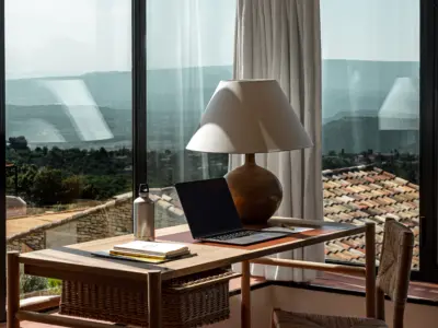 Iconic hauts de gordes Mr Tripper 11