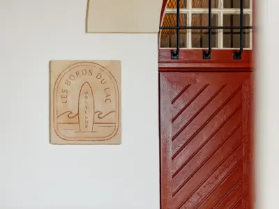 Bords du lac iconic house mrtripper 7