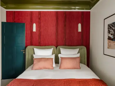 Bords du lac iconic house mrtripper 30