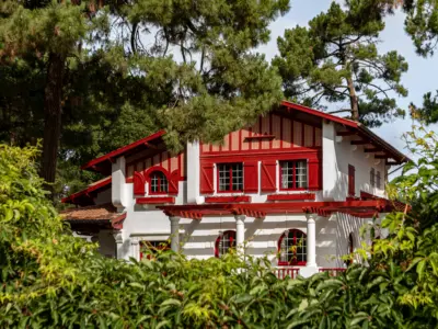 Bords du lac iconic house mrtripper 78