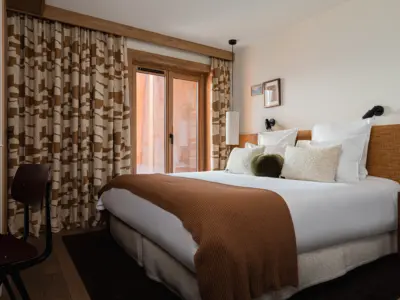 ICONIC HOUSE Y Studio 1550 01 HD