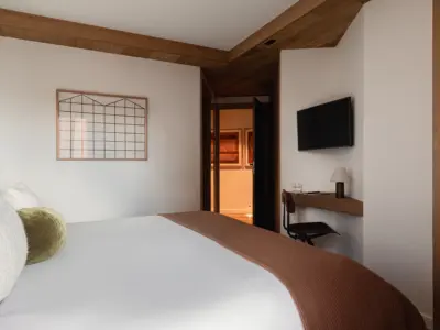 ICONIC HOUSE Y Studio 1550 02 HD