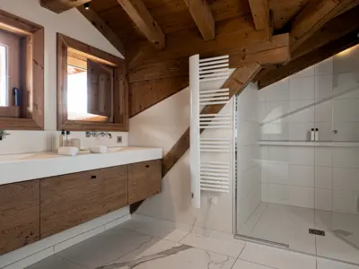 ICONIC HOUSE Y Studio 1550 23 HD