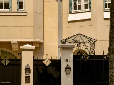 Villa junot mr tripper 39