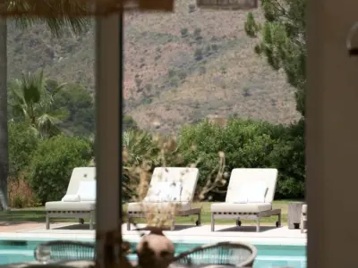 REF 008 13 BR WELLNESS VILLA 75