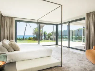 REF 012 11 BR BEACHFRONT VILLA 16