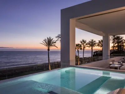 REF 012 11 BR BEACHFRONT VILLA 36