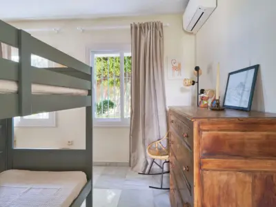 REF 015 6 BR BEACHFRONT HACIENDA 35