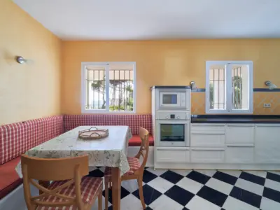 REF 015 6 BR BEACHFRONT HACIENDA 45