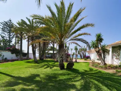 REF 015 6 BR BEACHFRONT HACIENDA 67