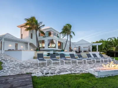 PEARL WEST EXTERIORES 7