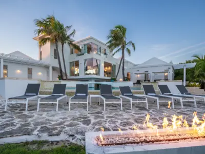 PEARL WEST EXTERIORES 8