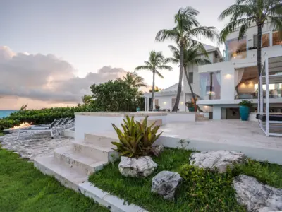 PEARL WEST EXTERIORES 9