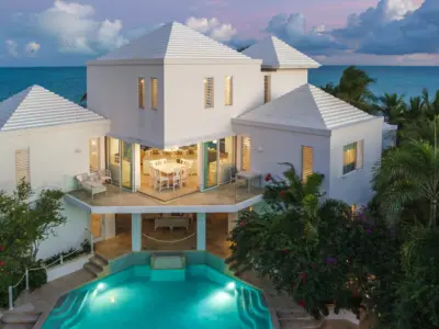 PEARL WEST EXTERIORES 1