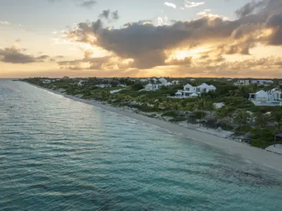 PEARL WEST EXTERIORES 11