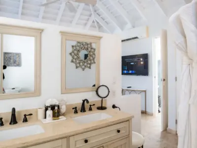 PEARL WEST SUITE 5 BAÑO 1