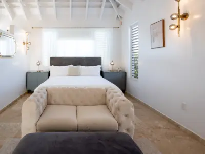 PEARL WEST SUITE 5 4