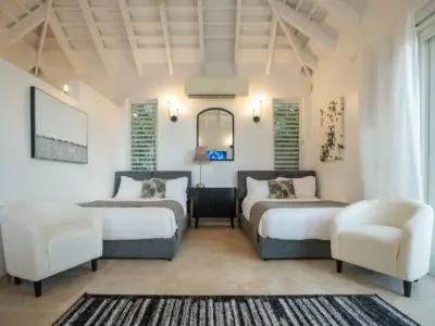 PEARL WEST SUITE 7 2