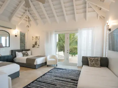 PEARL WEST SUITE 7 3