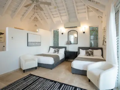 PEARL WEST SUITE 7 4