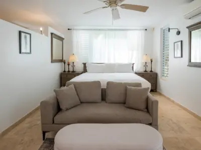 PEARL WEST SUITE 1 1