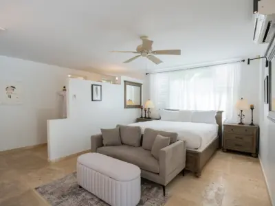 PEARL WEST SUITE 1 2