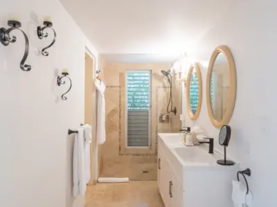 PEARL WEST SUITE 3 BAÑO 2