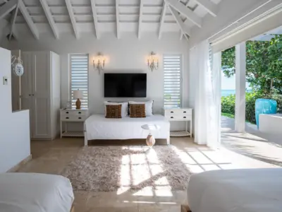 PEARL WEST SUITE 4 1