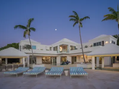 PEARL EAST EXTERIOR 11