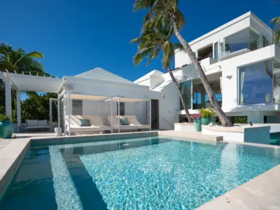 PEARL EAST EXTERIORES