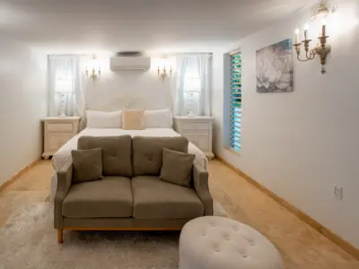 PEARL EAST SUITE 3 4