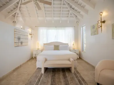 PEARL EAST SUITE 5 2