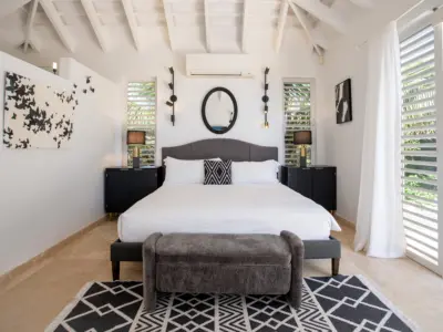 PEARL EAST SUITE 7 2