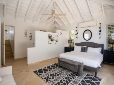 PEARL EAST SUITE 7 3