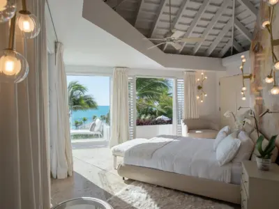 PEARL EAST SUITE 8 3