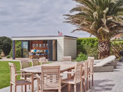 31 EXTERNALS DSC 7943 23 05 11 LCOM Sun Beach House Bognor HI RES 1920x1280