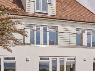 46 EXTERNALS DSC 7974 23 05 11 LCOM Sun Beach House Bognor HI RES 1920x1280