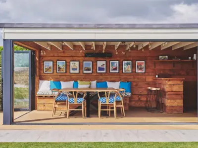 64 EXTERNALS DSC 8011 23 05 11 LCOM Sun Beach House Bognor HI RES 1920x1280