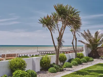 90 EXTERNALS DSC 8141 23 05 11 LCOM Sun Beach House Bognor HI RES 1920x1280