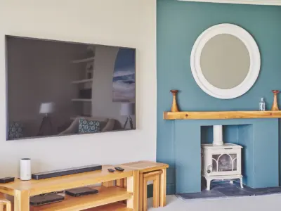 118 LOUNGE DSC 8205 23 05 11 LCOM Sun Beach House Bognor HI RES 1920x1280