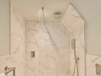 BED 5 DSC 8112 23 05 11 LCOM Sun Beach House Bognor HI RES 1920x1280