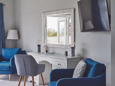 BED MASTER DSC 7887 23 05 11 LCOM Sun Beach House Bognor HI RES 1920x1280