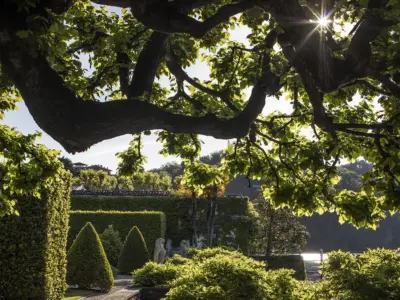 Villa Balbiano luxury property Lake Como Milan best for weddings events boat access service beautiul amazing garden park swimming pool party available